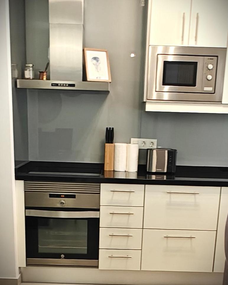 Sun Apartment - 3 Bedrooms, Priv Parking, Pool, Ac, Tv Channels, Fibre Net לוס כריסטיאנוס מראה חיצוני תמונה