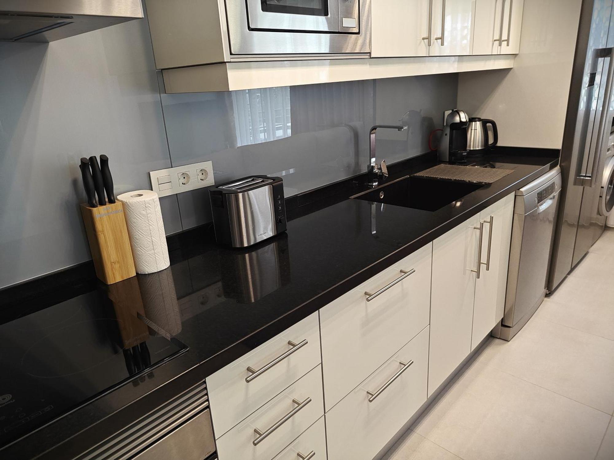 Sun Apartment - 3 Bedrooms, Priv Parking, Pool, Ac, Tv Channels, Fibre Net לוס כריסטיאנוס מראה חיצוני תמונה