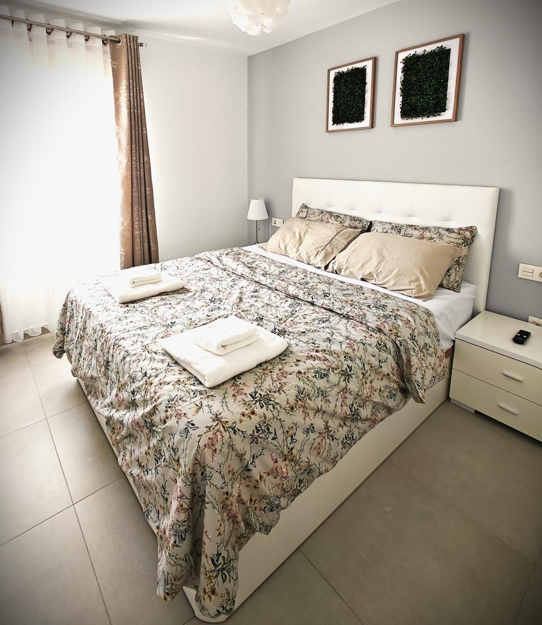 Sun Apartment - 3 Bedrooms, Priv Parking, Pool, Ac, Tv Channels, Fibre Net לוס כריסטיאנוס מראה חיצוני תמונה