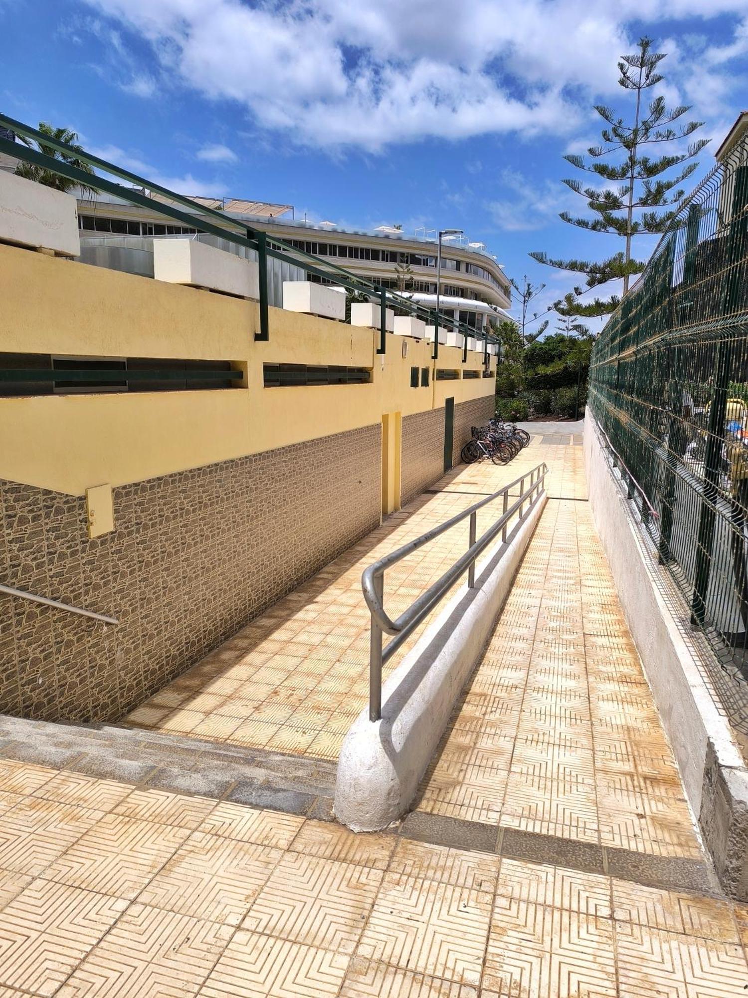 Sun Apartment - 3 Bedrooms, Priv Parking, Pool, Ac, Tv Channels, Fibre Net לוס כריסטיאנוס מראה חיצוני תמונה